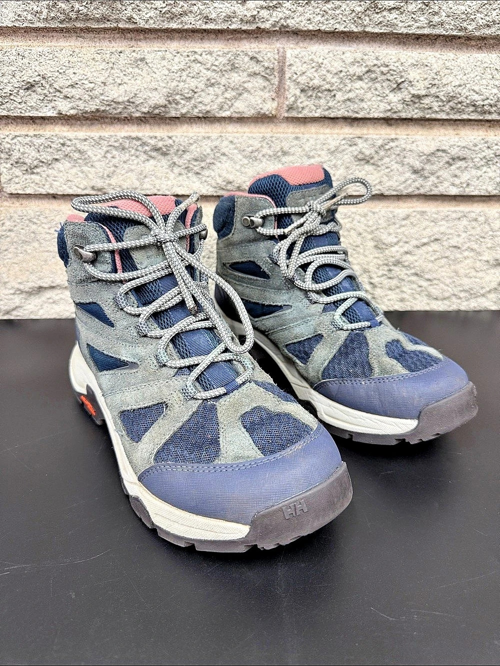 Helly Hansen Women’s 8.5 HELLY TECH Waterproof Hiking Boots Grey Navy Pink